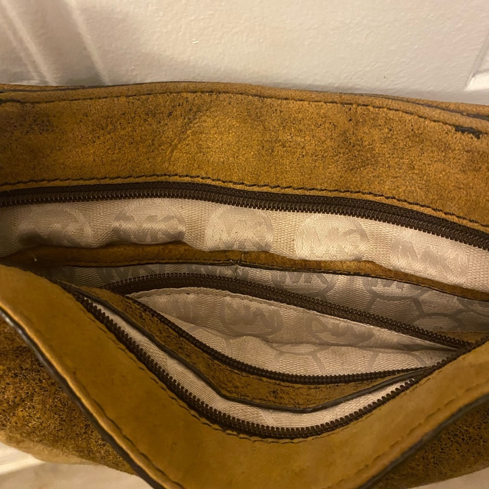 Vintage Leather Crossbody Bag Michael Kors crossbody - Picture 3 of 5